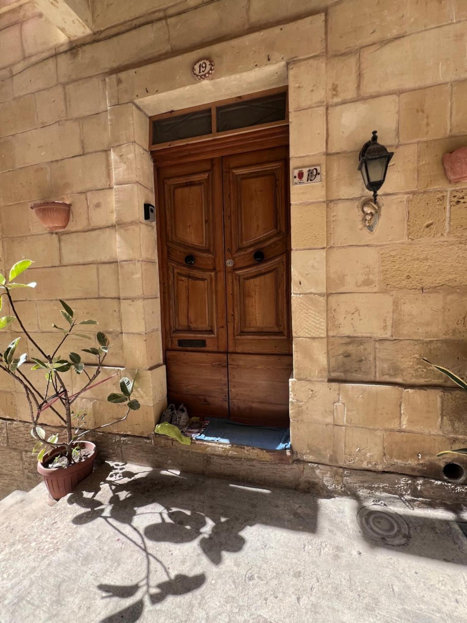 Three Apartment Birgu Exterior foto